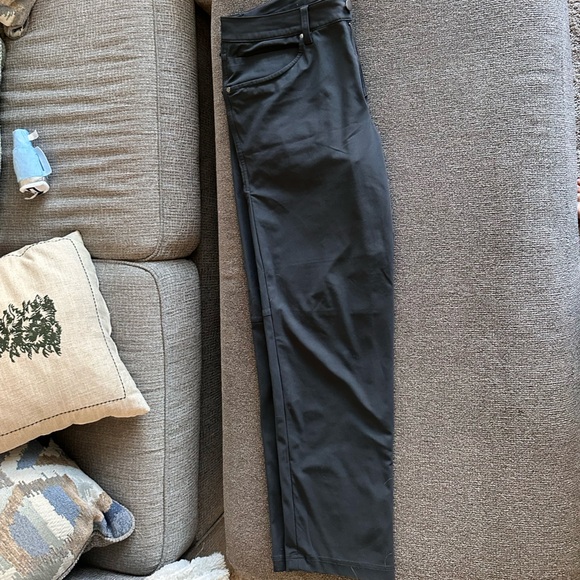 Lululemon ABC pants - Picture 2 of 4